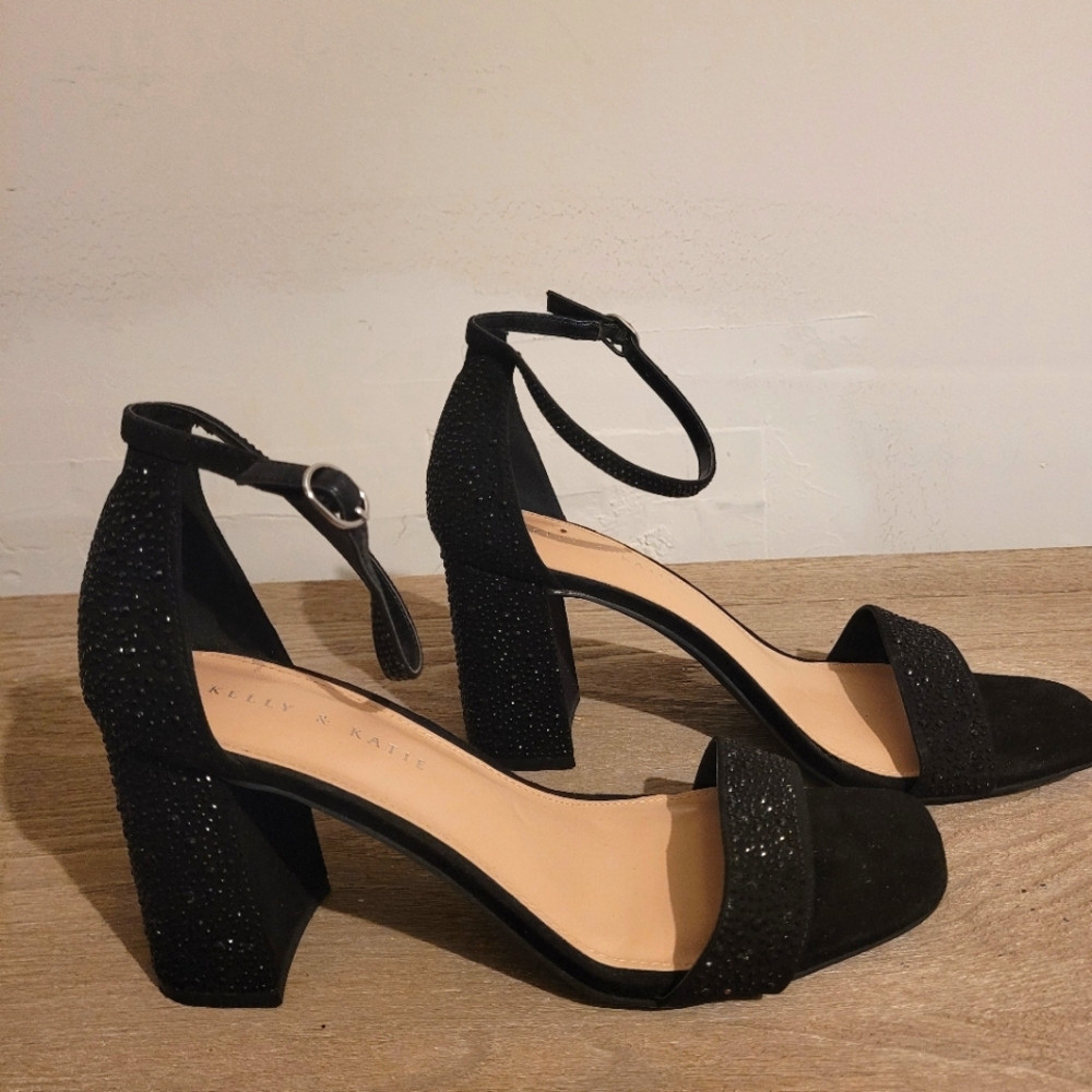Kelly and Katie Black Dressy Block Heels Sz 11M